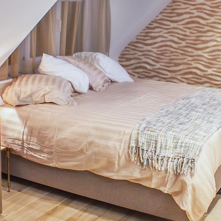 Sable D'O -Vlak Aan De Zee- Bed & Breakfast Mariakerke  ภายนอก รูปภาพ