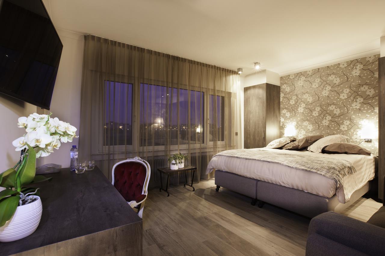 Sable D'O -Vlak Aan De Zee- Bed & Breakfast Mariakerke  ภายนอก รูปภาพ