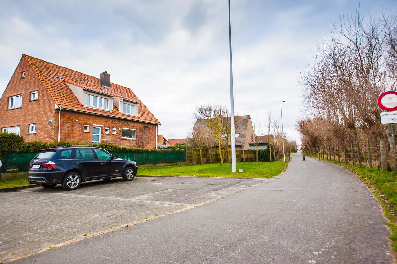 Sable D'O -Vlak Aan De Zee- Bed & Breakfast Mariakerke  ภายนอก รูปภาพ